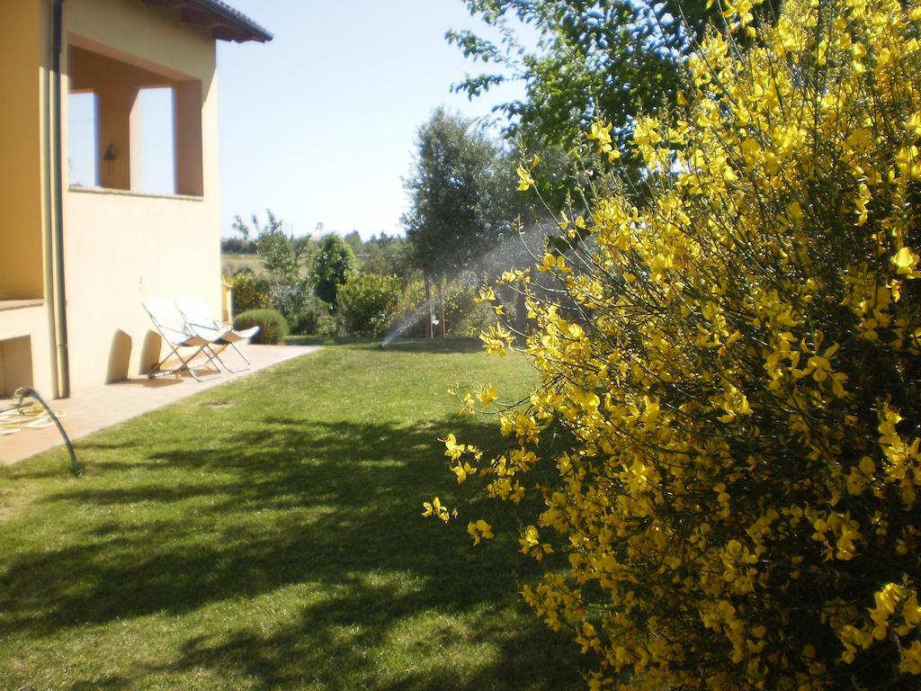 Locanda Degli Etruschi มอนตัลโต ดิ กัสโตร ภายนอก รูปภาพ