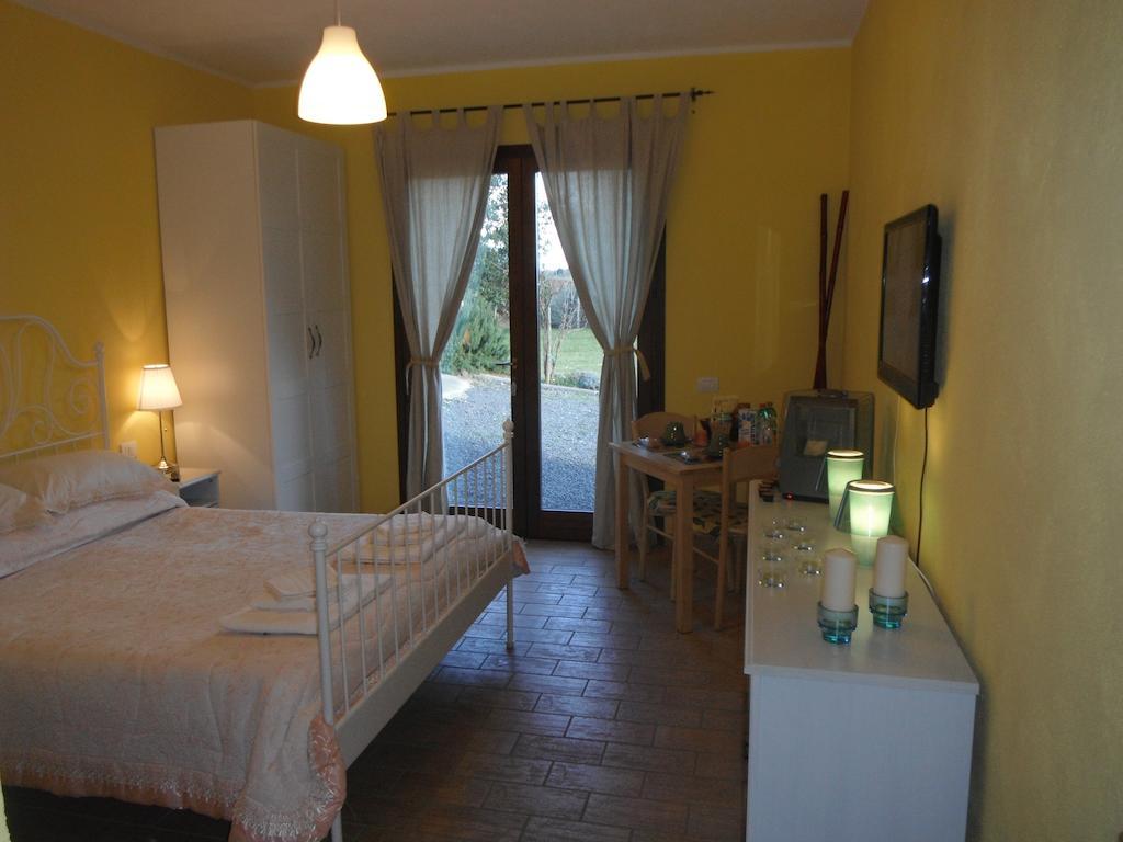 Locanda Degli Etruschi มอนตัลโต ดิ กัสโตร ห้อง รูปภาพ