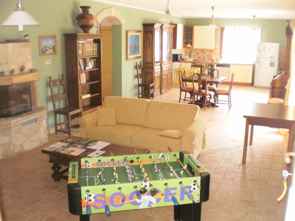 Locanda Degli Etruschi มอนตัลโต ดิ กัสโตร ห้อง รูปภาพ